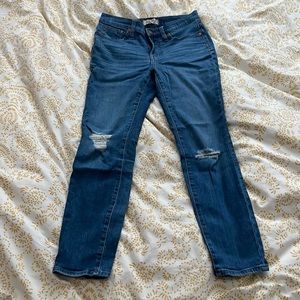 Gently used. Madewell 9" High Rise Skinny Cropped Ripped Jeans Size 26